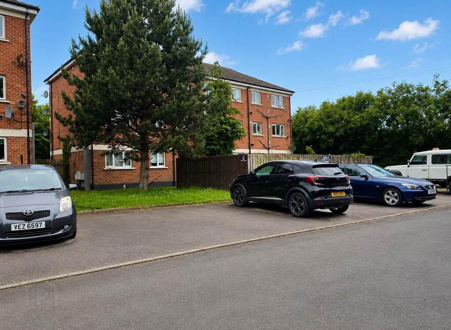 38 Rosewood Park, Castlereagh, Belfast, BT6 9RX