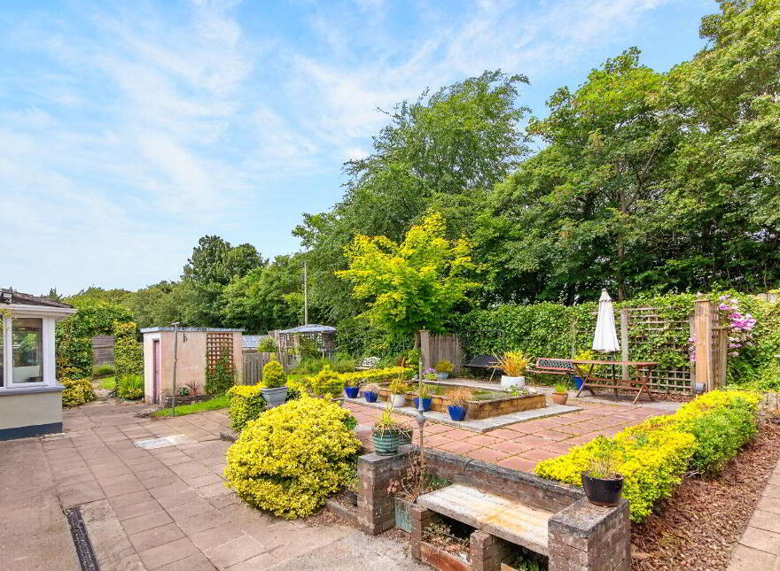 Lake Wood, Hazelwood Road, Sligo, F91T6P3