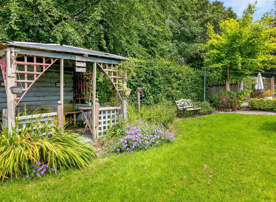Lake Wood, Hazelwood Road, Sligo, F91T6P3