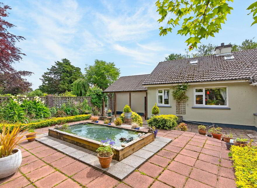 Lake Wood, Hazelwood Road, Sligo, F91T6P3