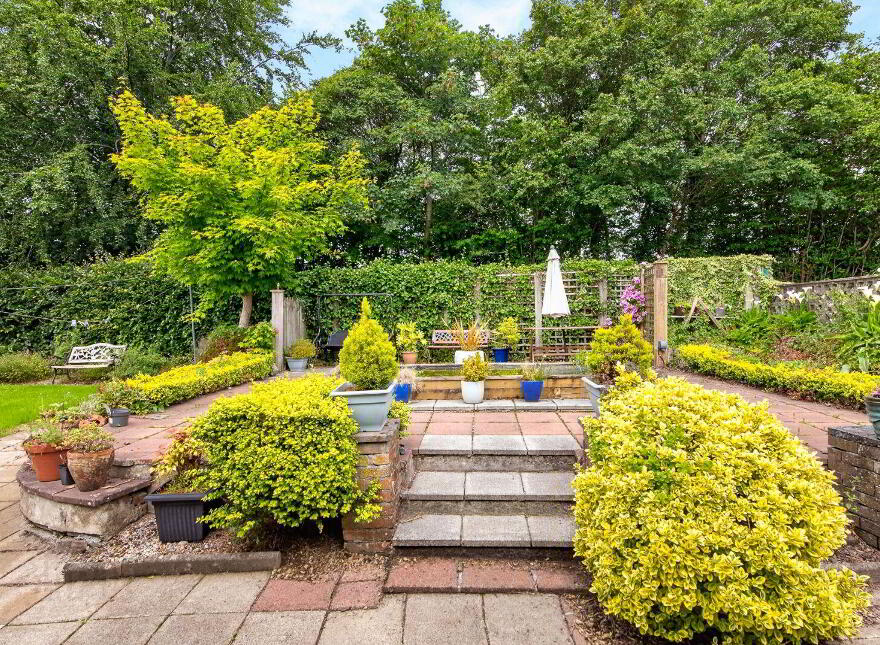 Lake Wood, Hazelwood Road, Sligo, F91T6P3
