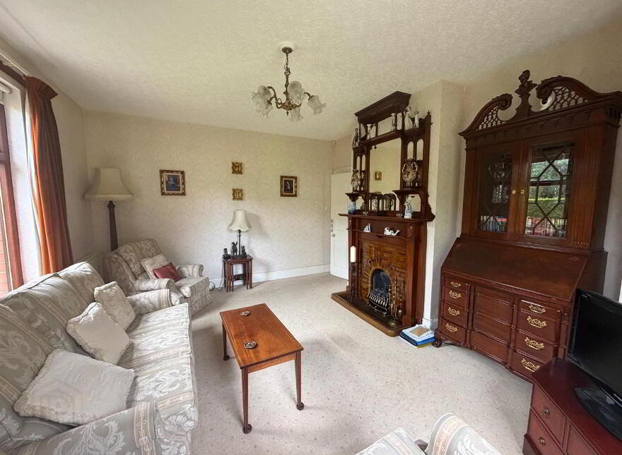 Silver Springs, 2 Hinton Park, Limavady Road, L'Derry, BT47 6HX