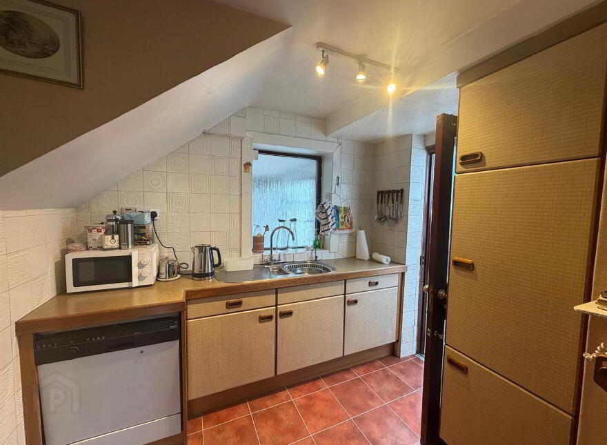 Silver Springs, 2 Hinton Park, Limavady Road, L'Derry, BT47 6HX