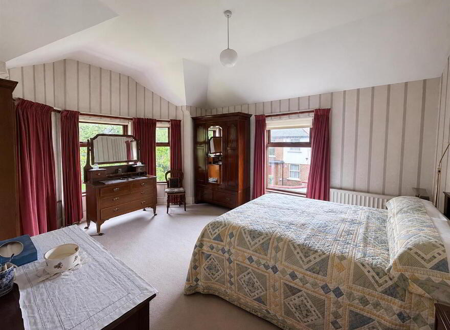 Silver Springs, 2 Hinton Park, Limavady Road, L'Derry, BT47 6HX
