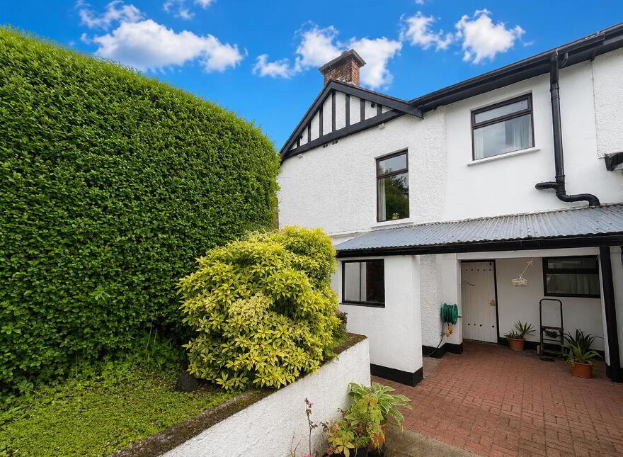 Silver Springs, 2 Hinton Park, Limavady Road, L'Derry, BT47 6HX