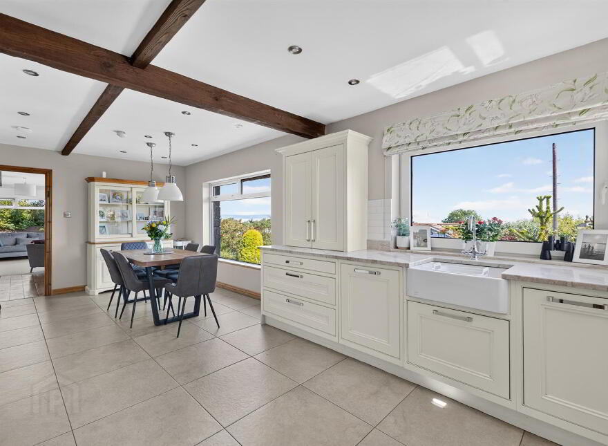 216 Bangor Road, Holywood, BT18 0JF