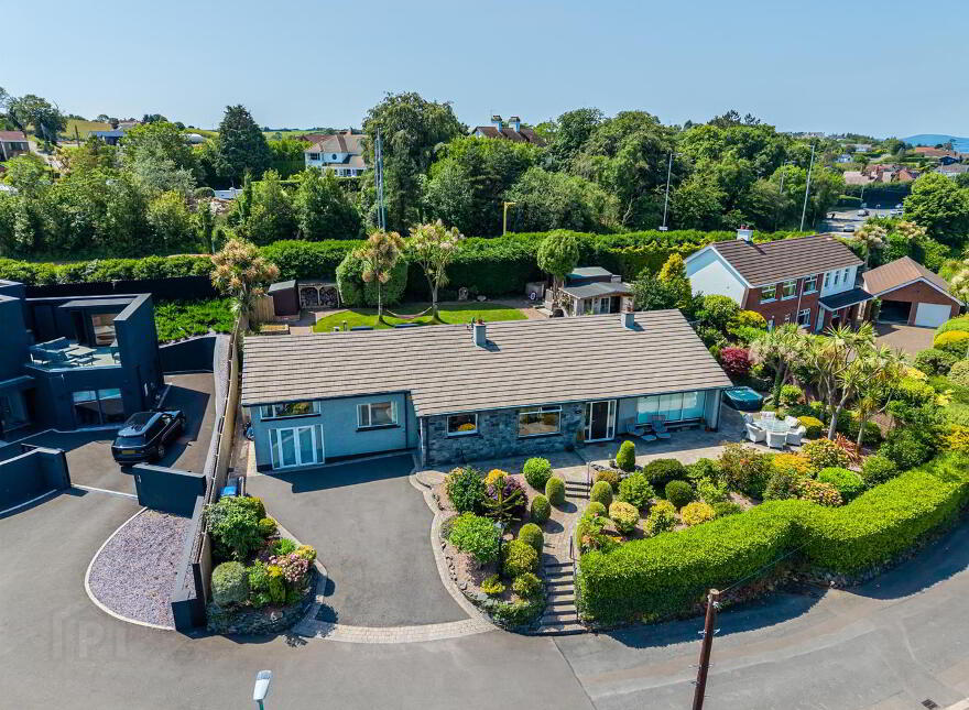 216 Bangor Road, Holywood, BT18 0JF