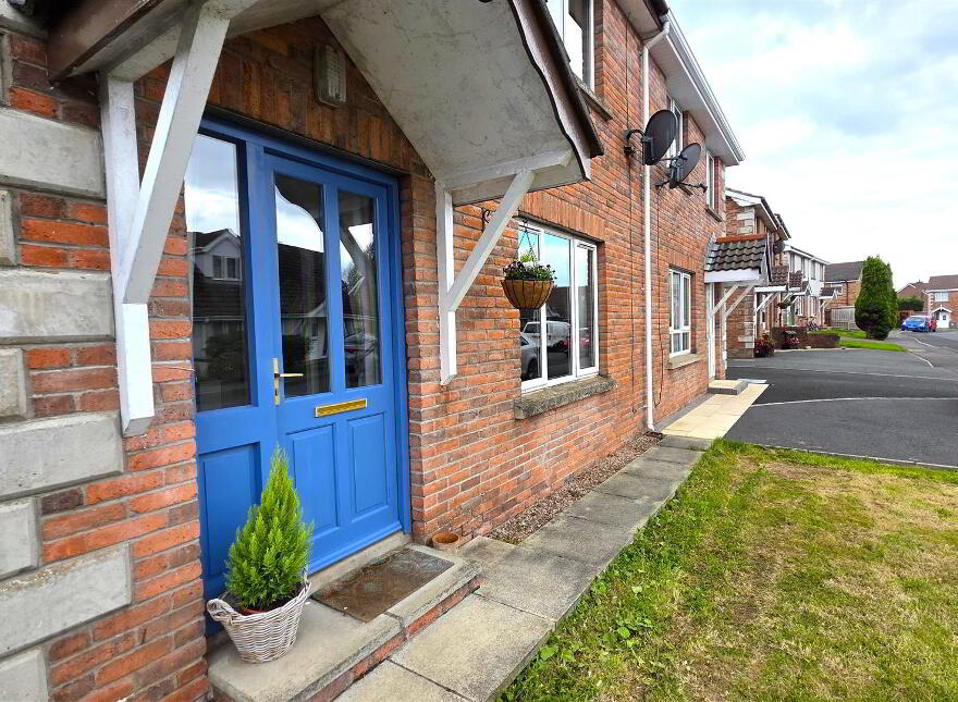 77 The Oaks, Randalstown, BT41 3NE