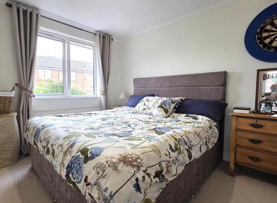 77 The Oaks, Randalstown, BT41 3NE