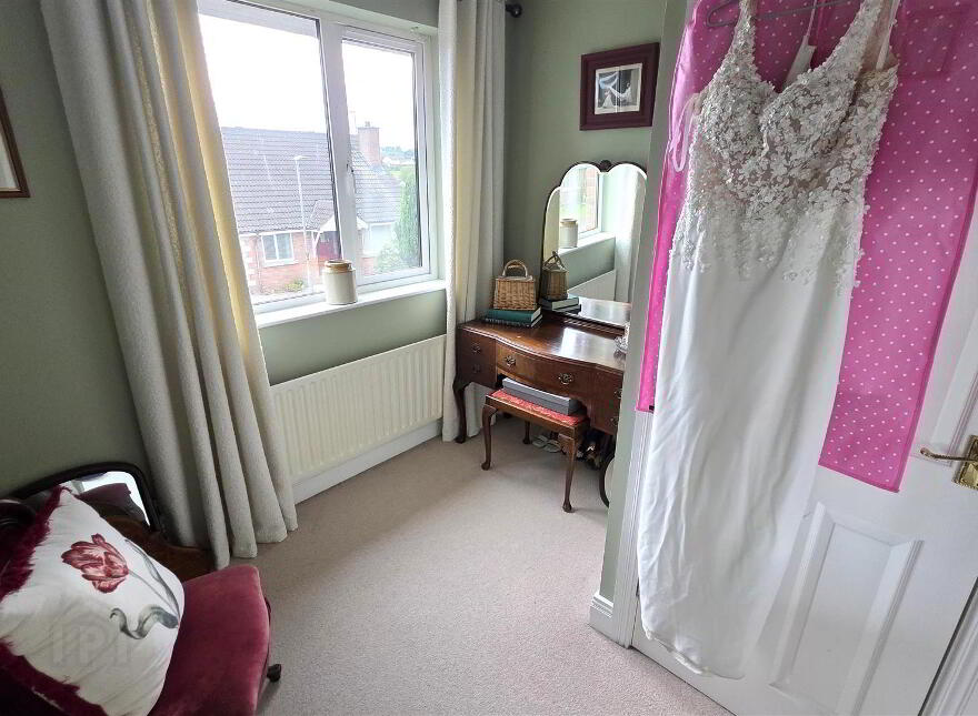 77 The Oaks, Randalstown, BT41 3NE
