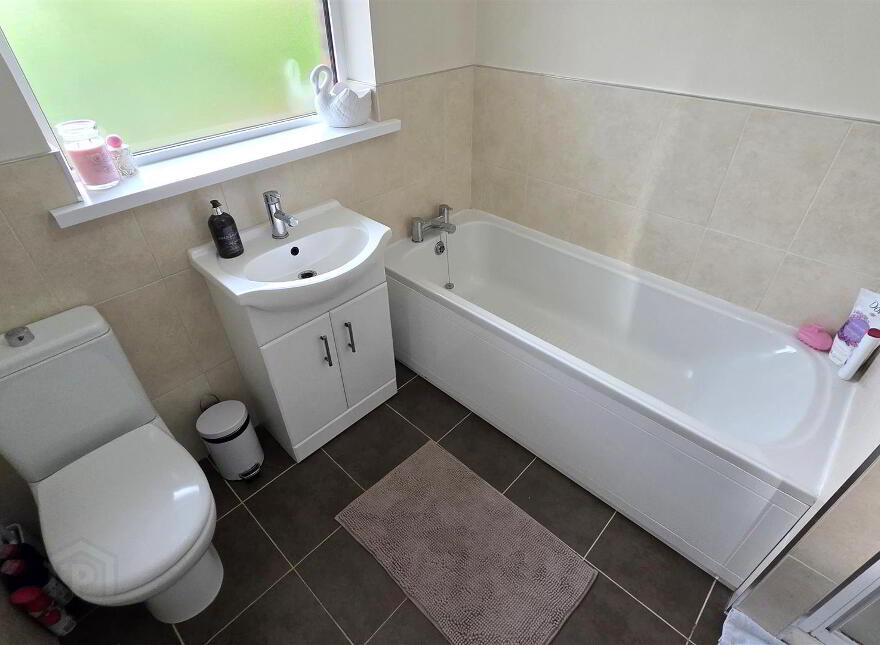 77 The Oaks, Randalstown, BT41 3NE