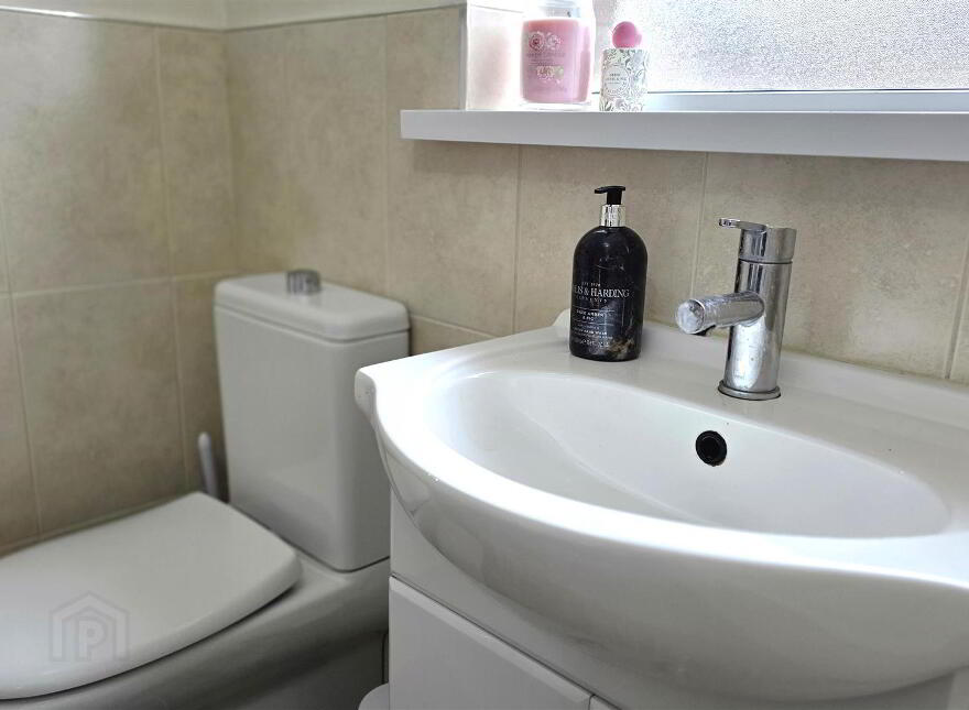 77 The Oaks, Randalstown, BT41 3NE