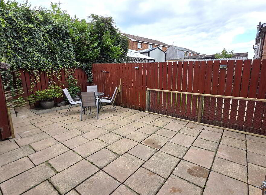 77 The Oaks, Randalstown, BT41 3NE
