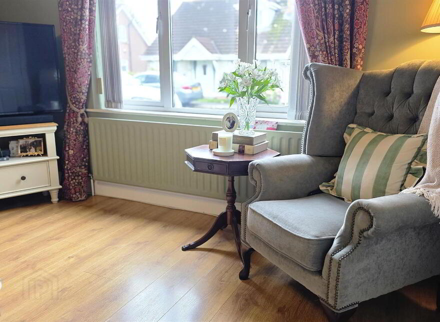 77 The Oaks, Randalstown, BT41 3NE
