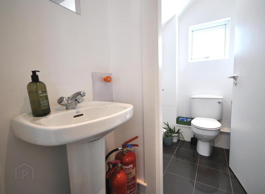 1a May Avenue, Bangor, BT20 4JT