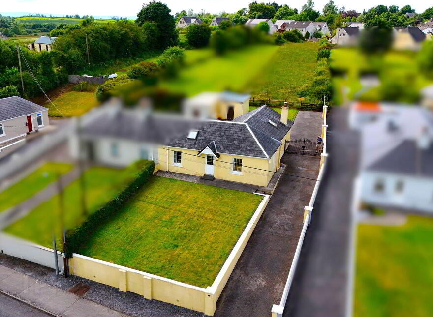 Brookhill, Claremorris, F12HH98