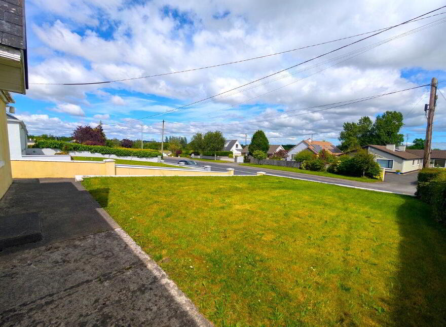 Brookhill, Claremorris, F12HH98