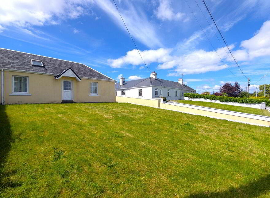 Brookhill, Claremorris, F12HH98