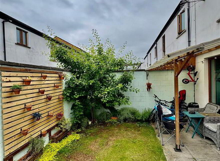 30 Paxton Street, Belfast, BT5 4NU