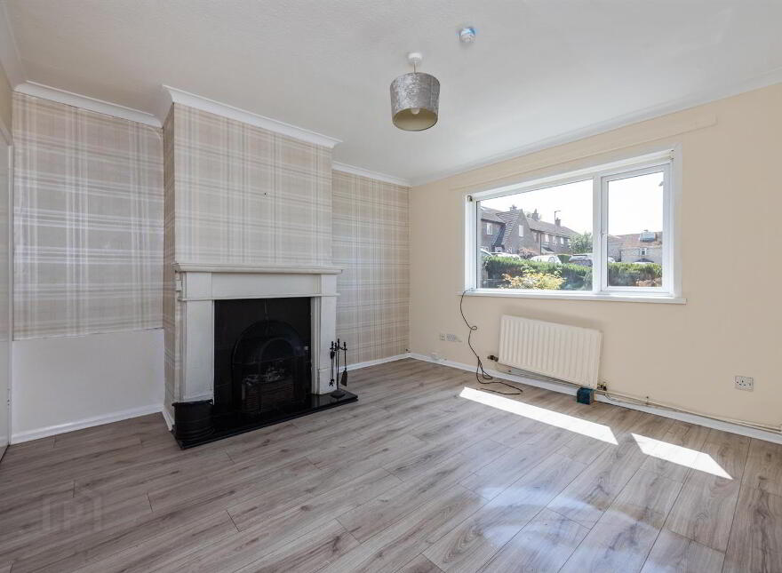 15 The Green, Holywood, BT18 9PB