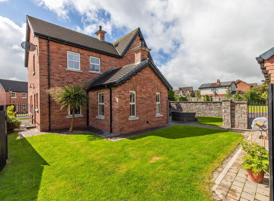 10 Laurel Bank Way, Moneyreagh, Newtownards, BT23 6FE