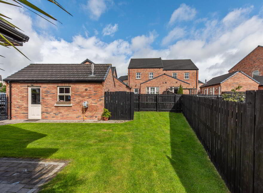 10 Laurel Bank Way, Moneyreagh, Newtownards, BT23 6FE