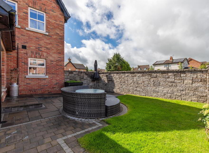 10 Laurel Bank Way, Moneyreagh, Newtownards, BT23 6FE