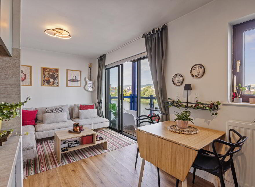 16 Ravenhill Reach Mews, Belfast, BT6 8RE
