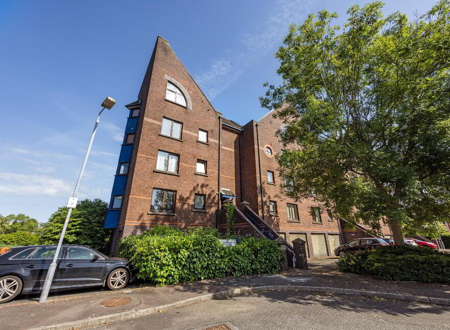 16 Ravenhill Reach Mews, Belfast, BT6 8RE