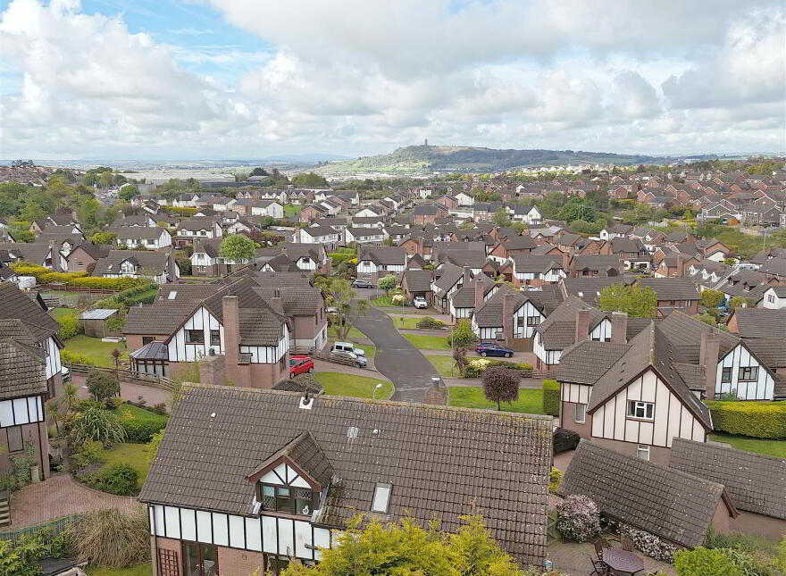 8 Newtown Park, Newtownards, BT23 7ZQ