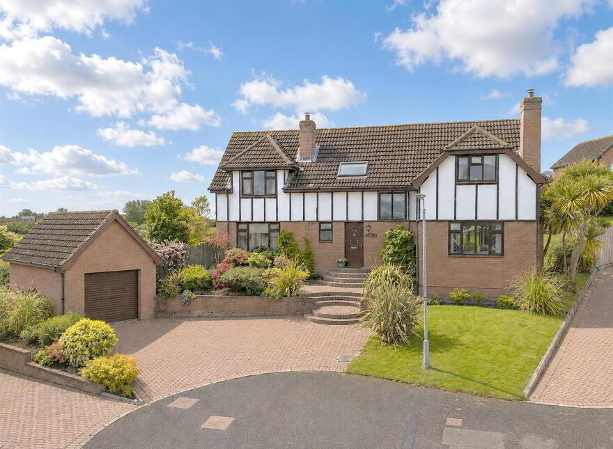 8 Newtown Park, Newtownards, BT23 7ZQ