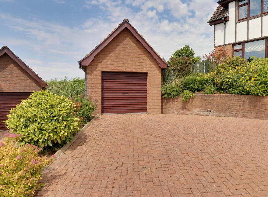 8 Newtown Park, Newtownards, BT23 7ZQ