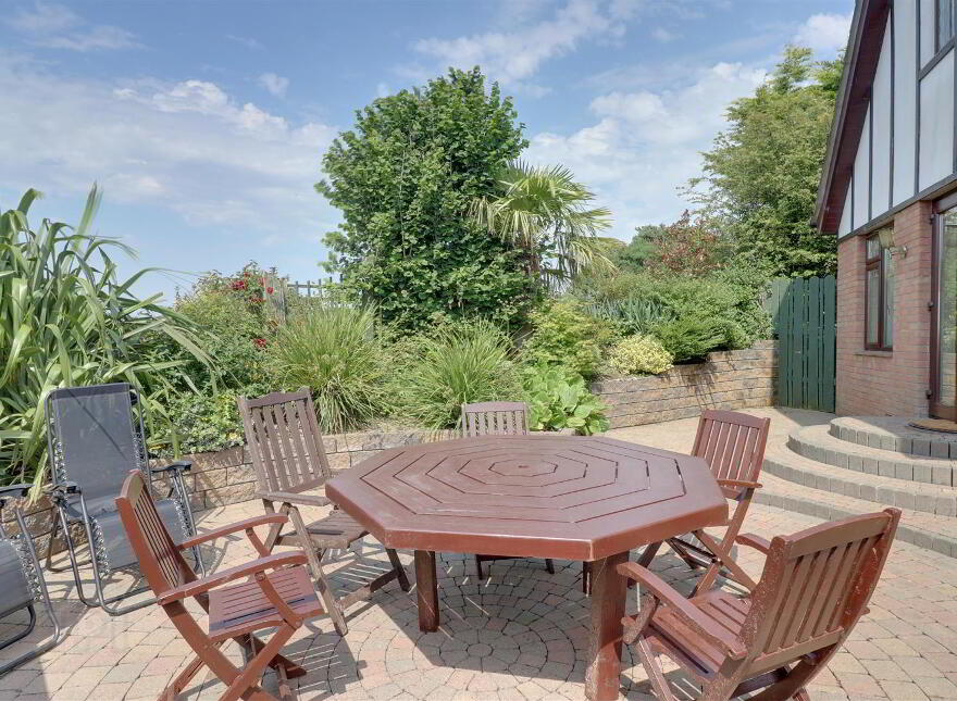 8 Newtown Park, Newtownards, BT23 7ZQ