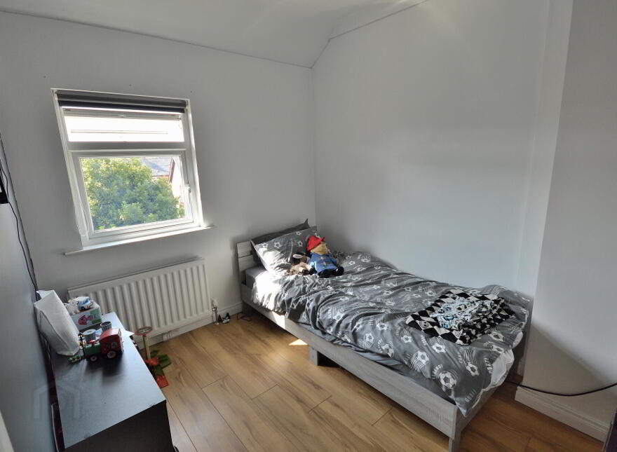 70 Clandeboye Road, Bangor, BT20 3JU
