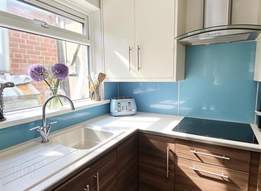 44 Ladbrook Drive, Belfast, BT14 7ND