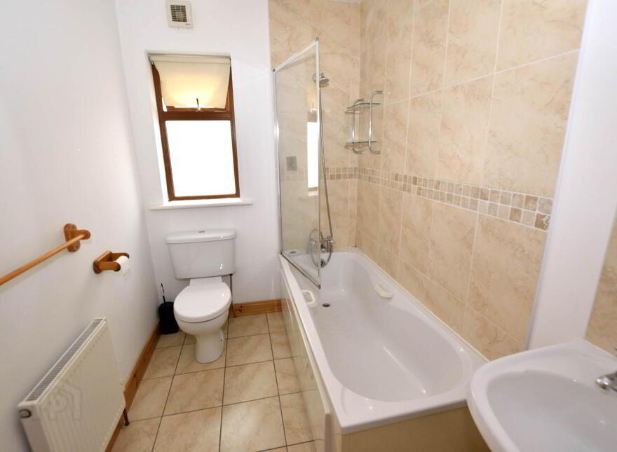 26 Rampart View, Virginia, A82E6R6