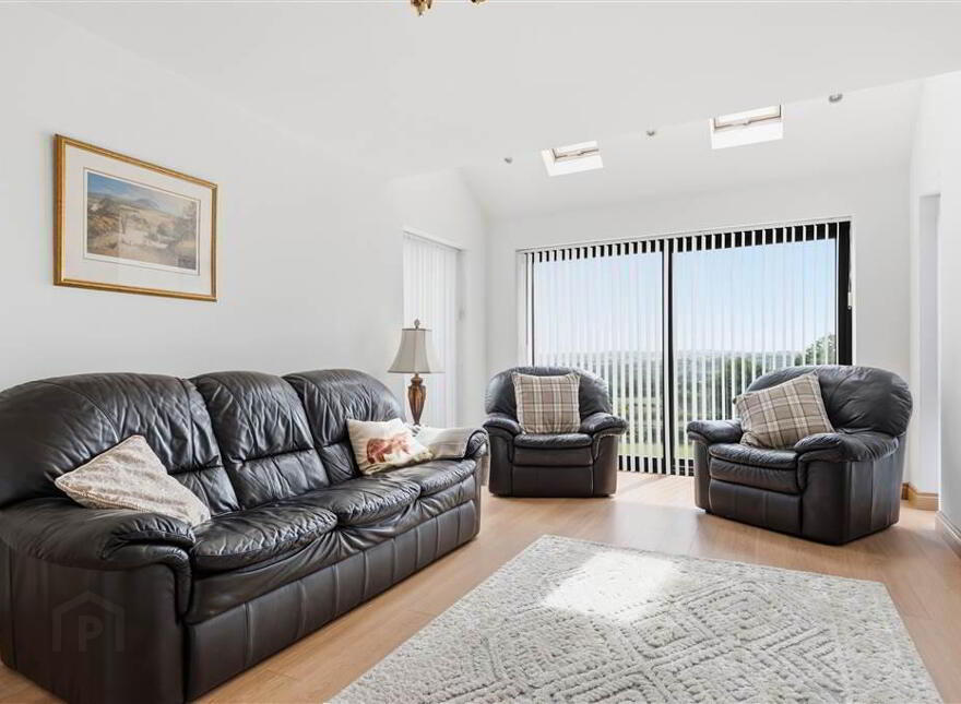67 Parade Road, Broughshane, Ballymena, BT43 7JZ