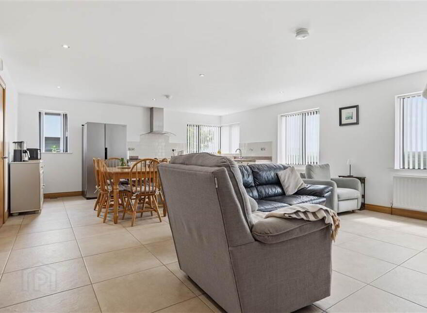 67 Parade Road, Broughshane, Ballymena, BT43 7JZ