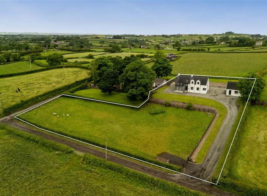 67 Parade Road, Broughshane, Ballymena, BT43 7JZ