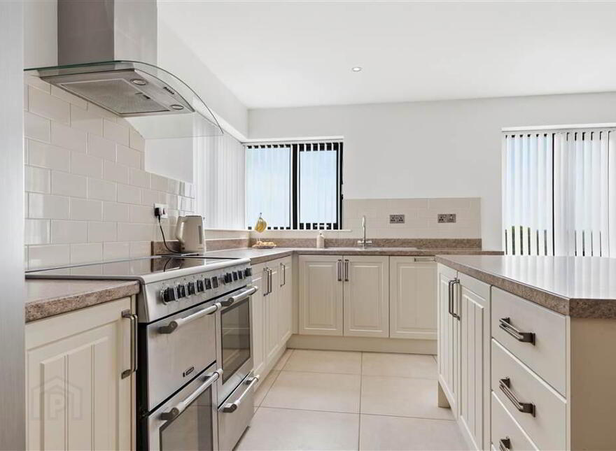 67 Parade Road, Broughshane, Ballymena, BT43 7JZ