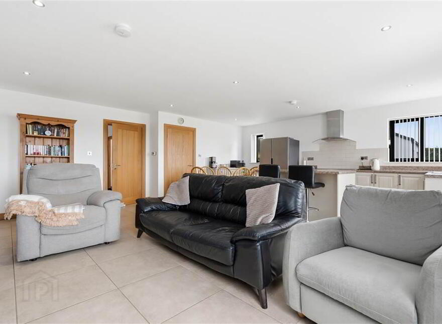 67 Parade Road, Broughshane, Ballymena, BT43 7JZ