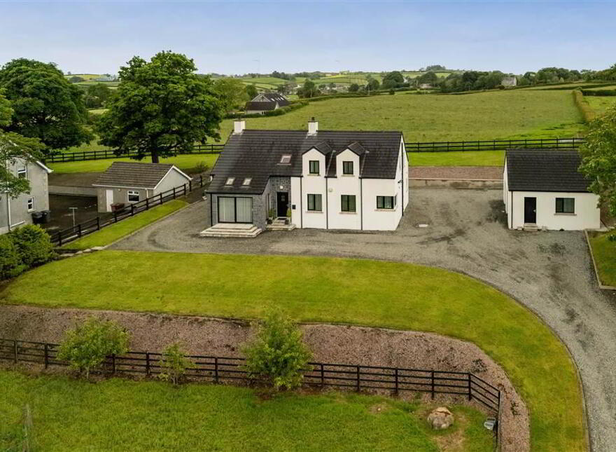 67 Parade Road, Broughshane, Ballymena, BT43 7JZ