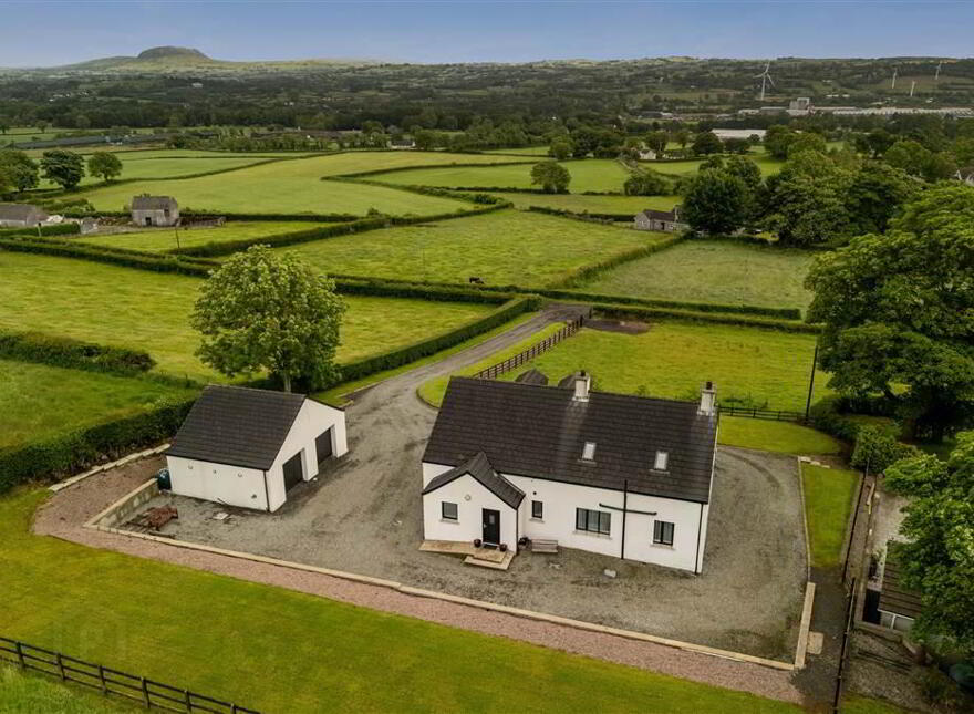 67 Parade Road, Broughshane, Ballymena, BT43 7JZ