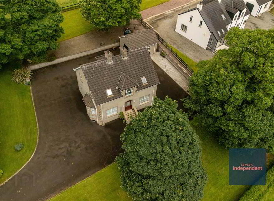 69 Parade Road, Broughshane, Ballymena, BT43 7JZ