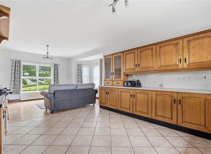 69 Parade Road, Broughshane, Ballymena, BT43 7JZ