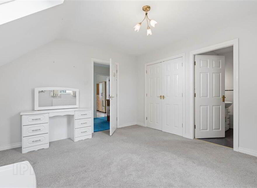 69 Parade Road, Broughshane, Ballymena, BT43 7JZ