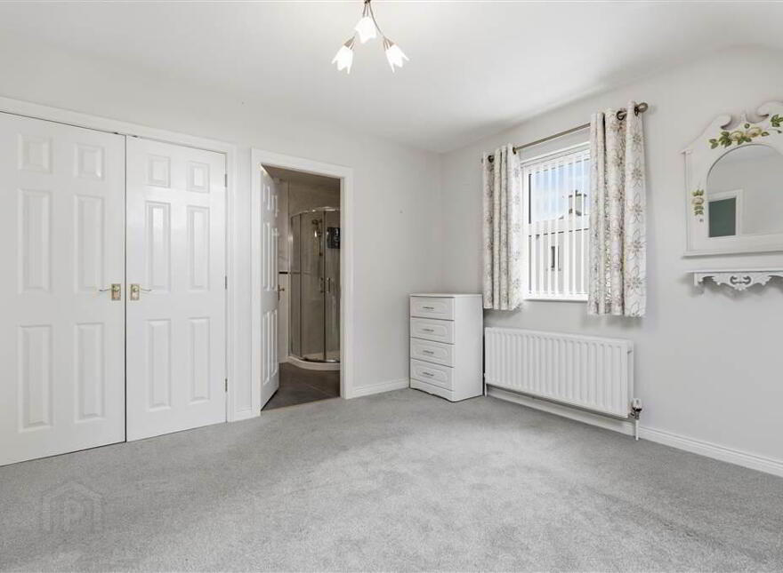 69 Parade Road, Broughshane, Ballymena, BT43 7JZ