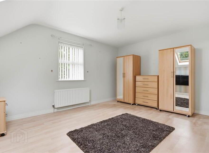 69 Parade Road, Broughshane, Ballymena, BT43 7JZ