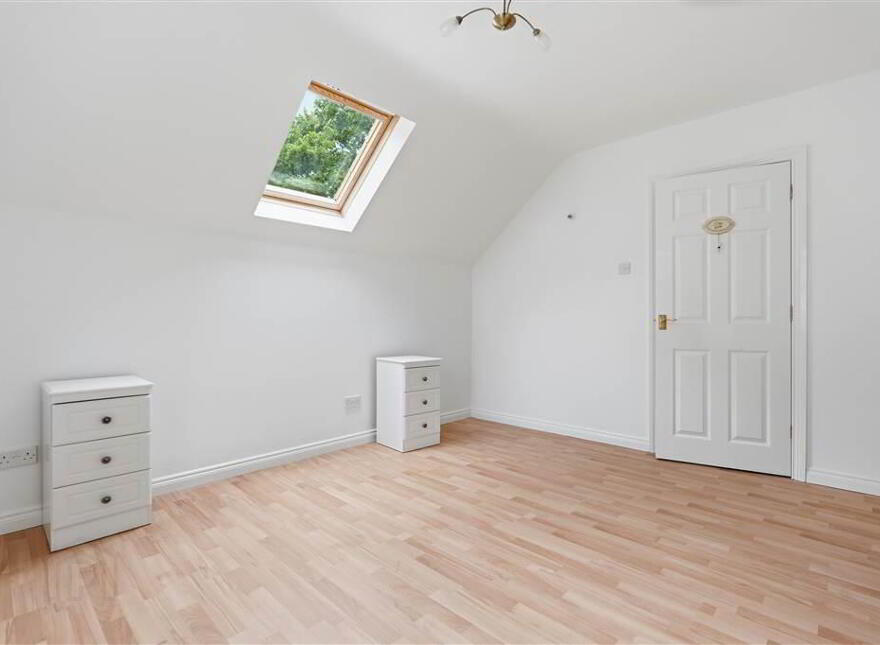 69 Parade Road, Broughshane, Ballymena, BT43 7JZ