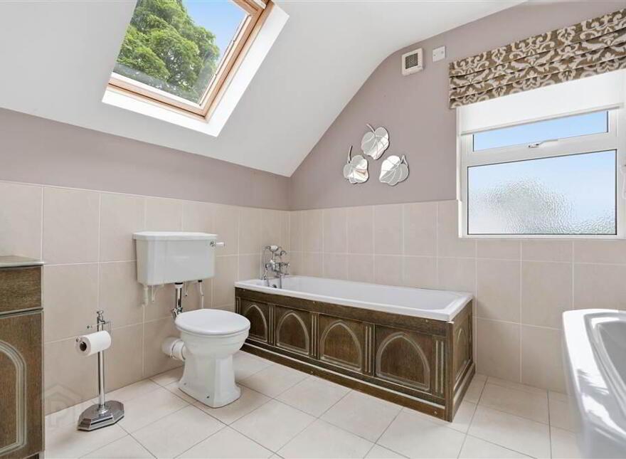 69 Parade Road, Broughshane, Ballymena, BT43 7JZ
